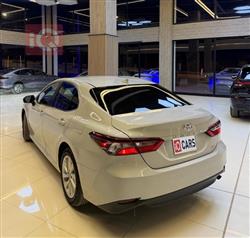 تۆیۆتا کامری